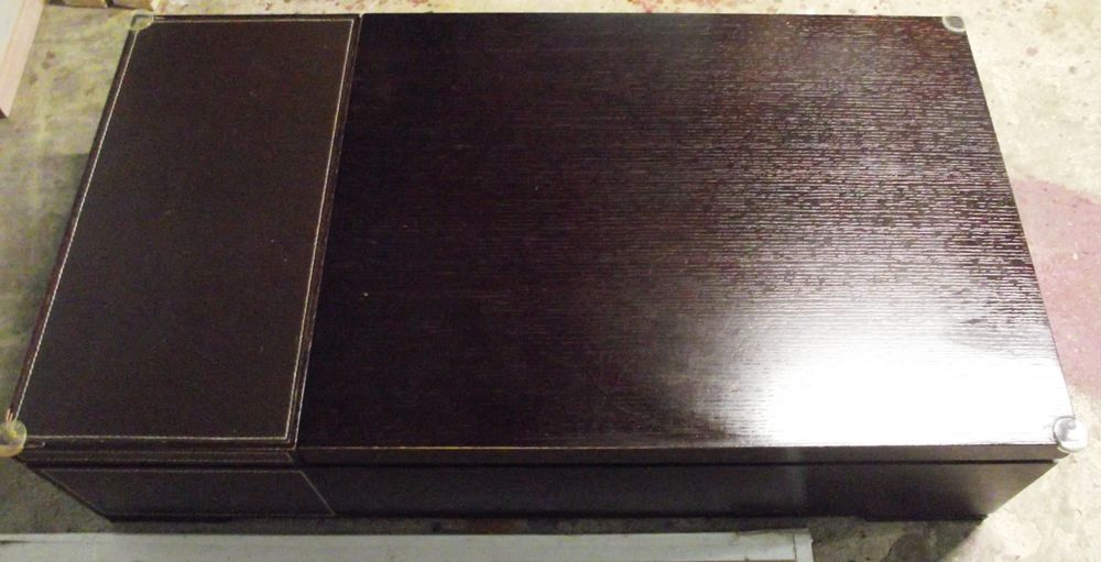 Table basse de salon en bois et cuir Meubles