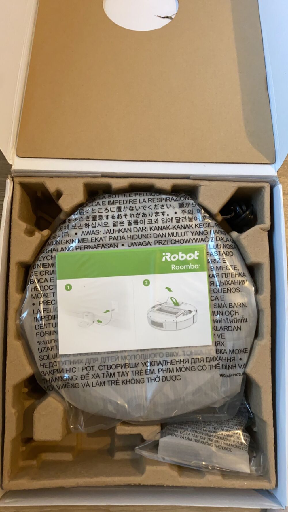 robot aspirateur irobot roomba 697 NEUF Electroménager