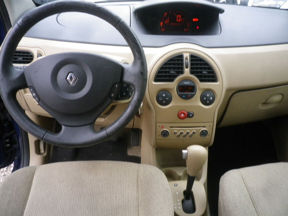 Modus 1.6 16V Confort Pack Clim Dynamique Proactive A 2005 occasion 13400 Aubagne