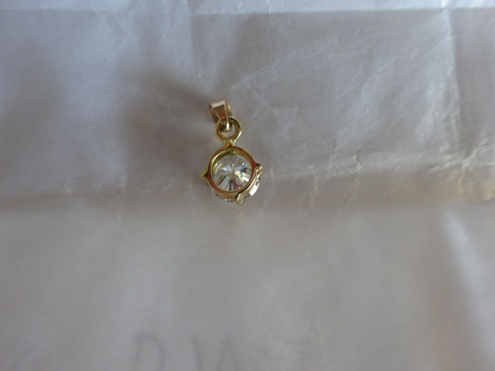 Pendentif diamantde 2.06 carat Bijoux et montres