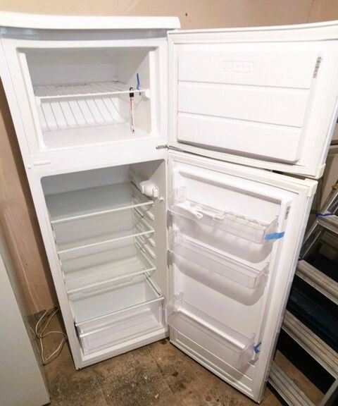 FRIGO avec compartiment congelo PROLINE  
120 La Ciotat (13)