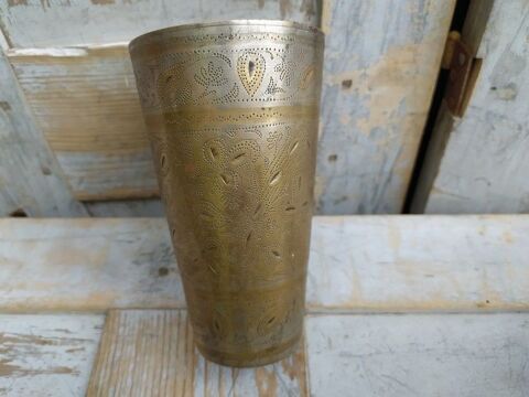 Ancien Verre Gobelet � Lassi Indien Laiton D�cor Fleurs Inde 50 Loches (37)