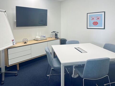 Basculez vers un espace de bureau ouvert pr&ecirc;t &agrave; l'emploi pour 10 personnes &agrave; Rennes HQ Solaris 1477 35000 Rennes