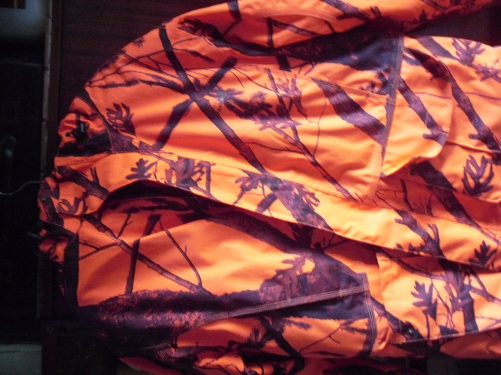 VESTE FOURR&Eacute;E POUR LA CHASSE -XL- Vtements