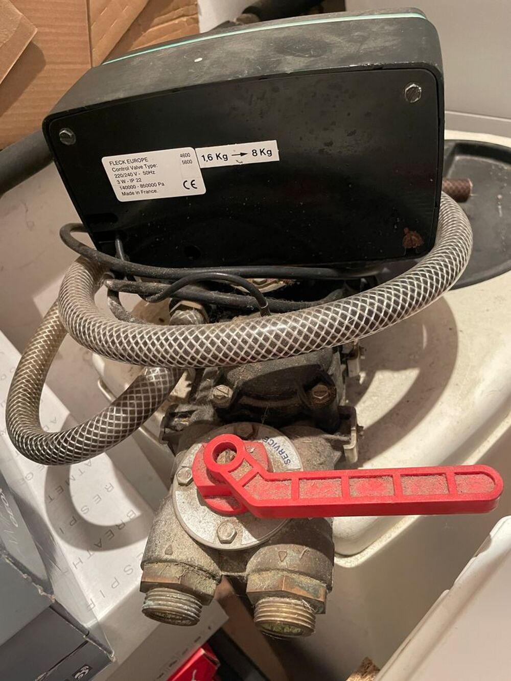 Adoucisseur d'eau monobloc FLECK 5600 dans l'&eacute;tat. Bricolage