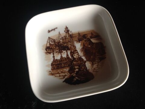 ANCIEN VIDE POCHE CENDRIER BRETAGNE Hutschenreuther Envoi Po 12 Tr�gunc (29)