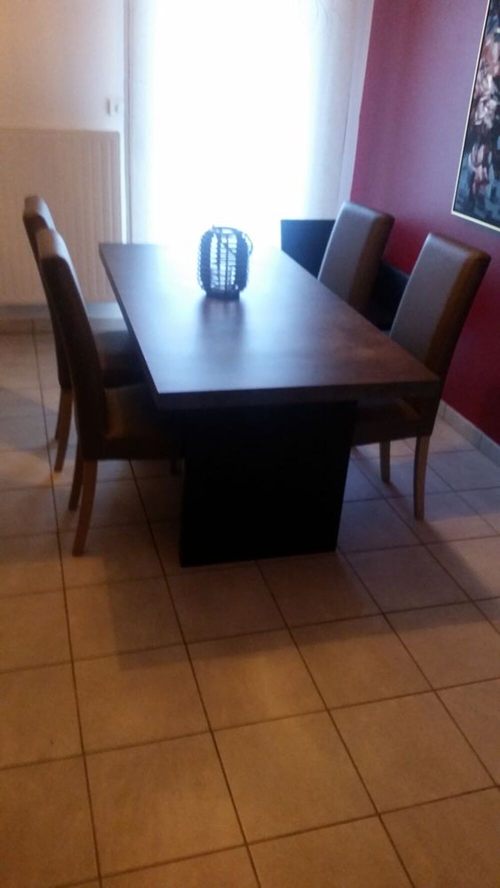 Table de salle &agrave; manger imitation b&eacute;ton plus 4 chaises Meubles