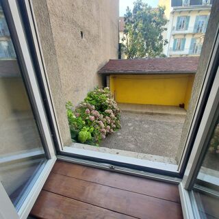  Immeuble à vendre 106 m² 