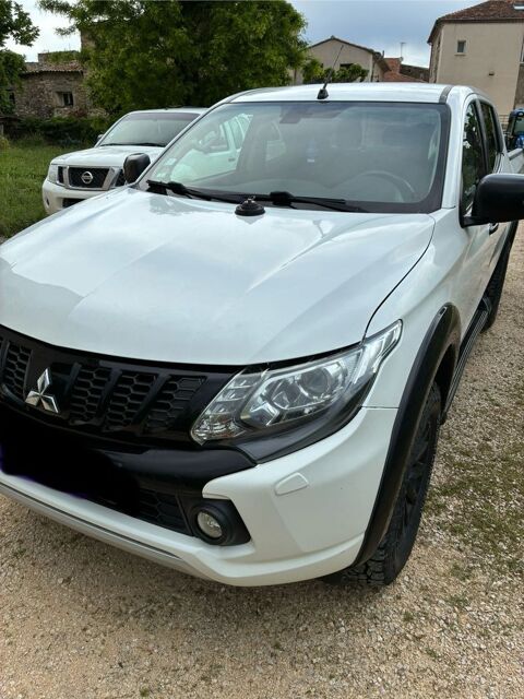 Mitsubishi L200 DOUBLE CAB 2.4 DI-D 181 INTENSE CONNECT 2018 occasion Saint-Jean-de-Ceyrargues 30360