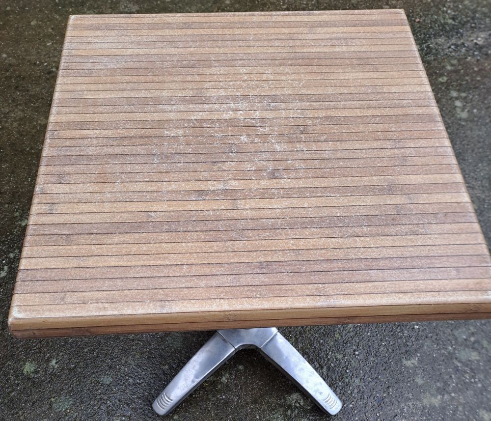 TABLE DE BISTRO Jardin