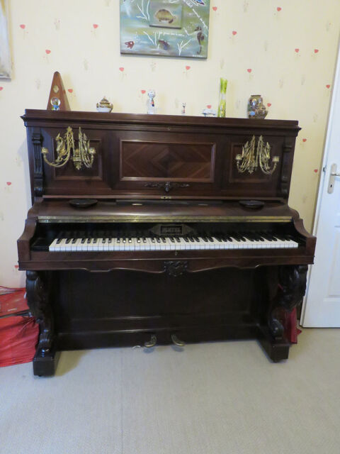 Piano droit ancien PLEYEL , palissandre dor� 700 Saint-Jean-d'Illac (33)