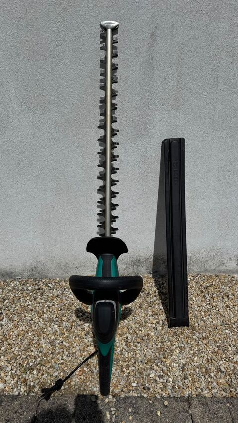 TAILLE HAIE BOSCH AHS 680-34 700W ELECTRIQUE Berric (56)