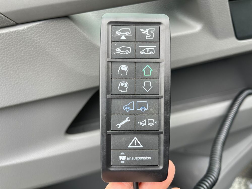 Transporter TRANSPORTER 6.1 PROCAB L1 2.0 TDI 150 DSG7 4MOTION 2020 occasion 92000 Nanterre