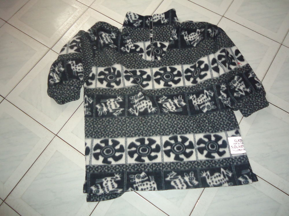 HAUT POLAIRE Vêtements