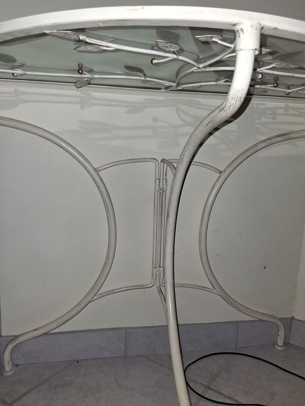 Console demi lune, miroir et lampe en fer forg&eacute; Meubles