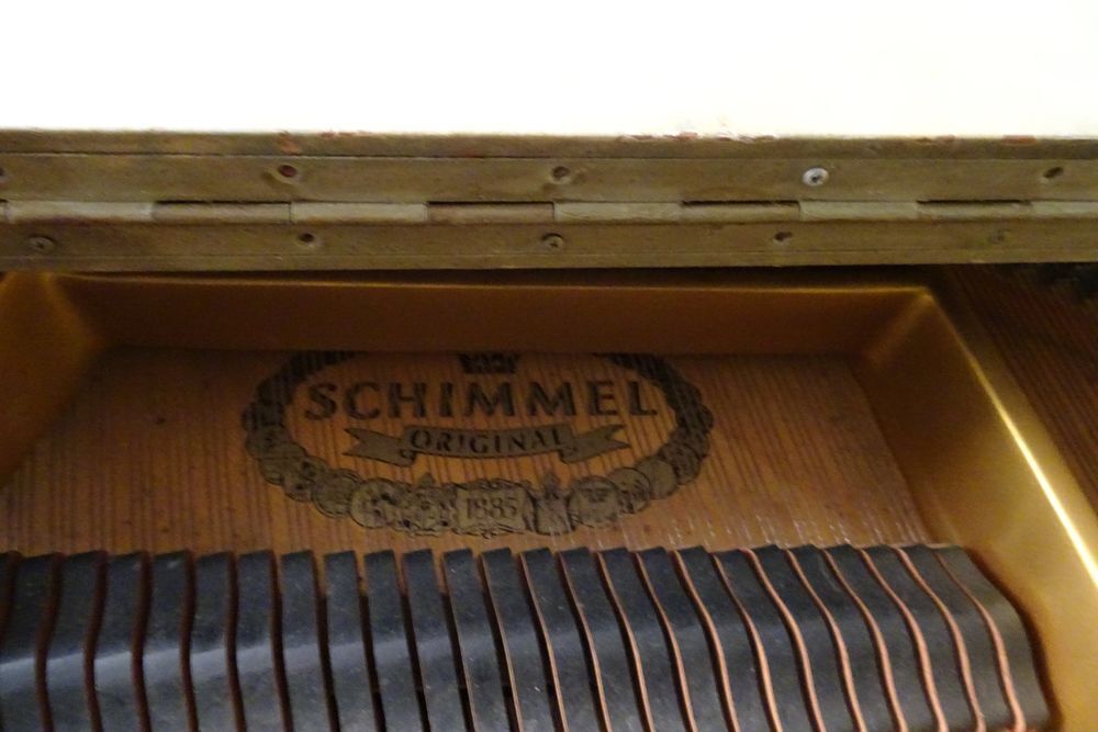 Piano quart de queue Schimmel Instruments de musique