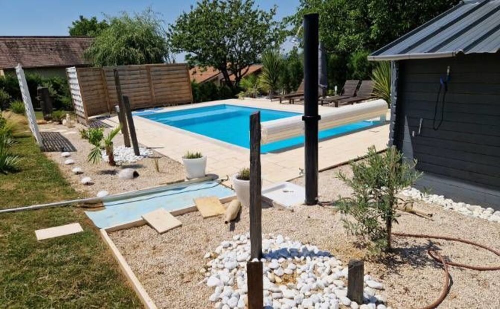 Vente Maison Charmante maison traditionnelle Périgourdine avec piscine. Beauregard-de-terrasson