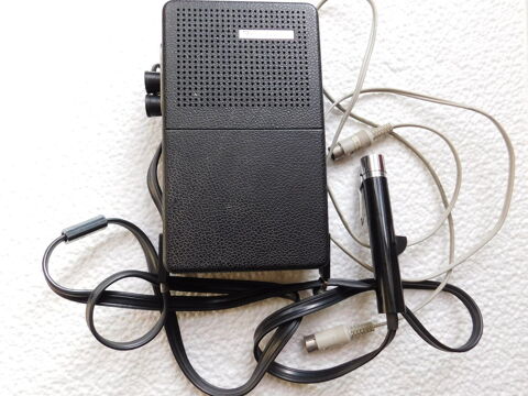.magnétophone a cassettes radiola 1967 35 Oyonnax (01)
