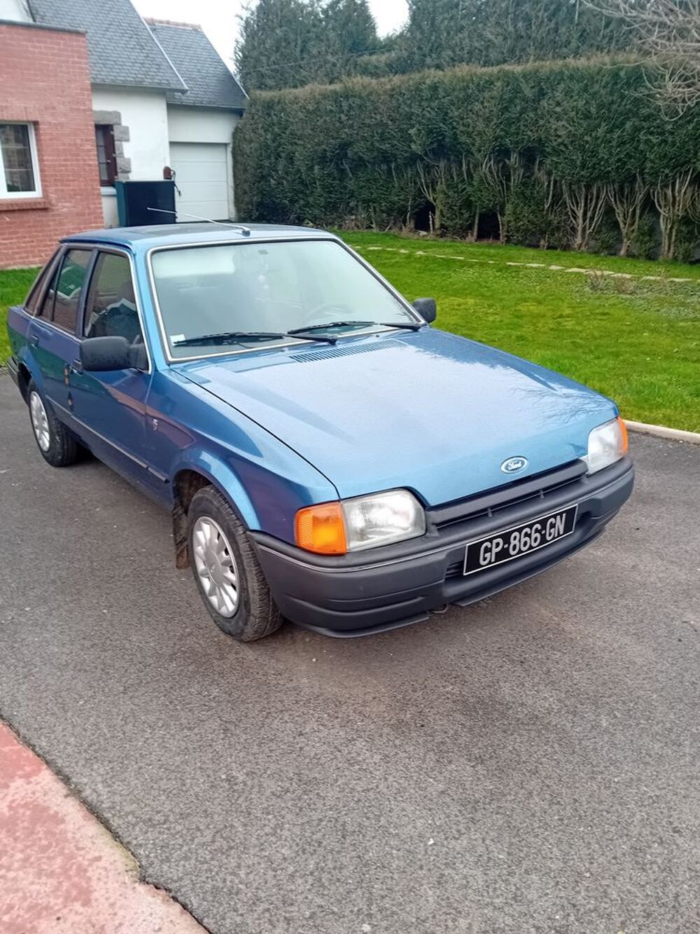 Escort 1.6 ghia 1987 occasion 59114 Saint-Sylvestre-Cappel