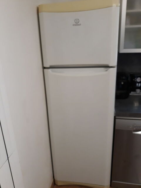 R�frig�rateur 60 Poligny (77)