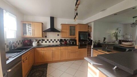 Cuisine �quip�e et bar 900 Marolles-en-Brie (94)