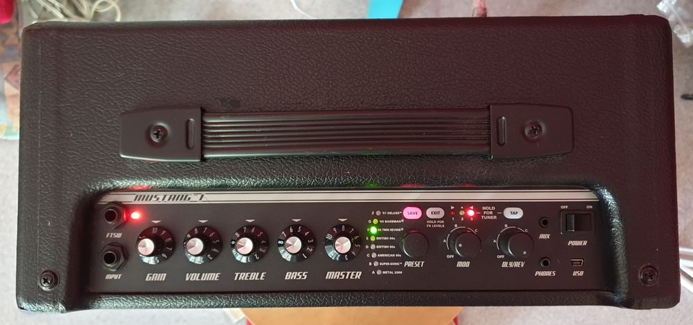 Ampli guitare fender mustang 1 v2 Instruments de musique