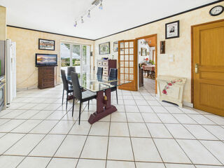  Maison à vendre 6 pièces 239 m²