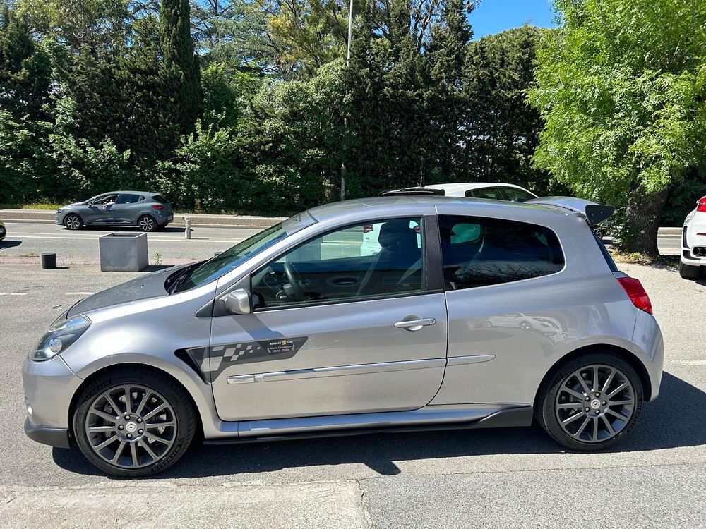 Clio III Clio 2.0 16V 200 Renault Sport 2007 occasion 83580 Gassin