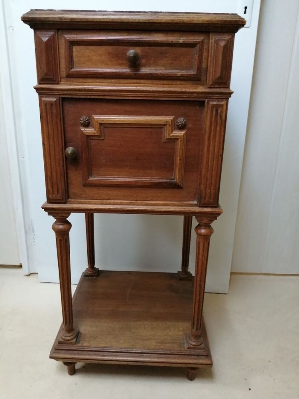 Table de nuit ancienne dessus marbre Meubles