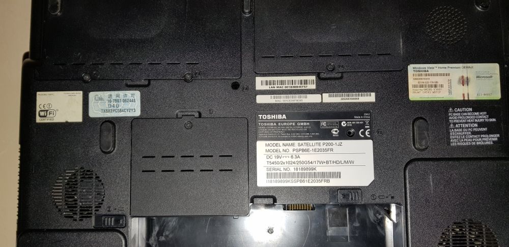 Plasturgie haute et basse Toshiba P200 et carte m&egrave;re HS Matriel informatique