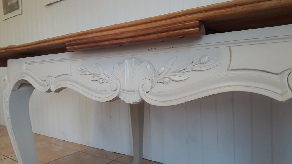 TABLE D'EPOQUE EN NOYER Meubles