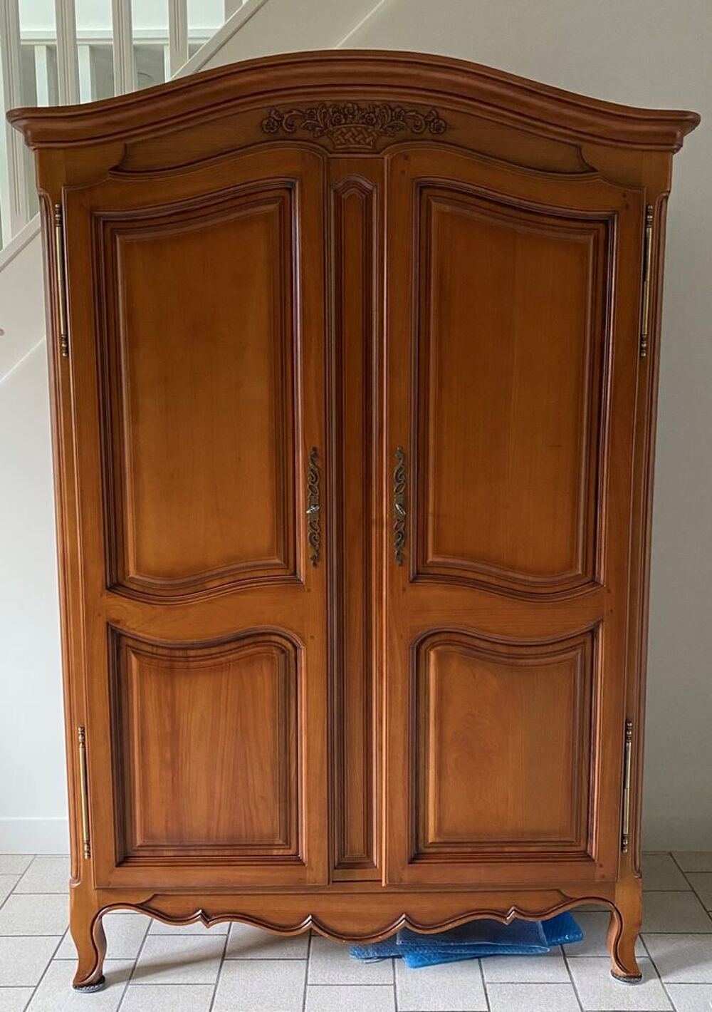 Armoire merisier massif TV Meubles