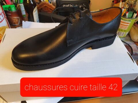 chaussures homme en 42 30 Poitiers (86)