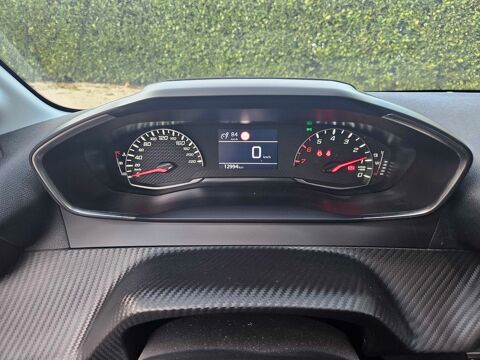 Peugeot 208 PureTech 100 S&S BVM6 Style 2023 occasion Montvendre 26120