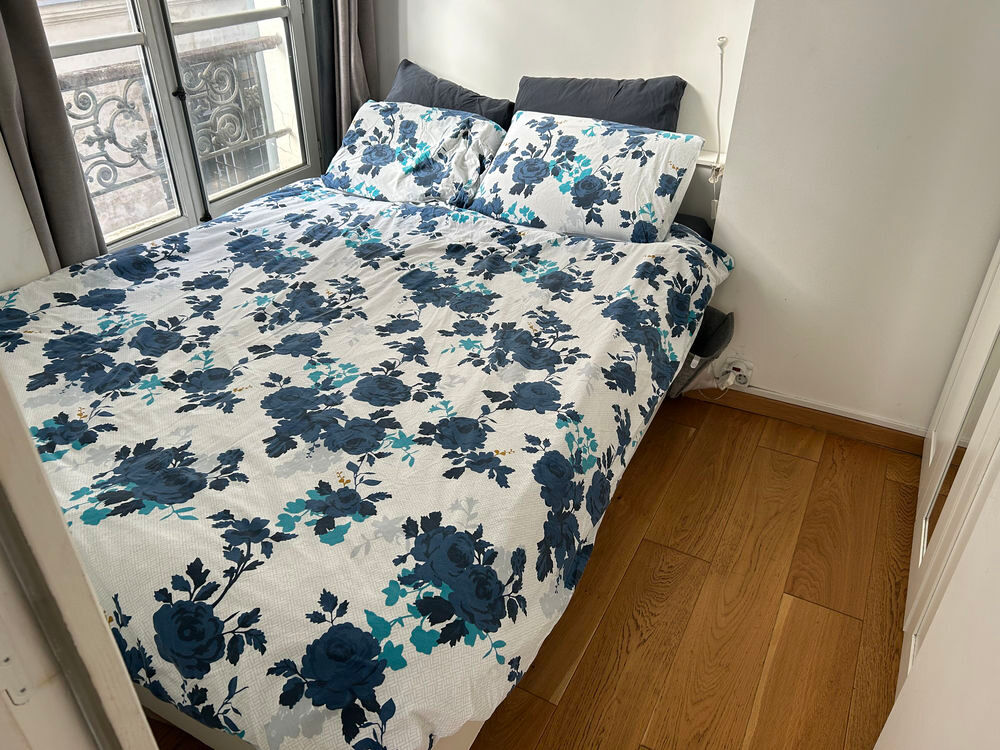 Vente Appartement Le Marais Rue de Turenne  2 pièces avec chambre séparée Paris 4