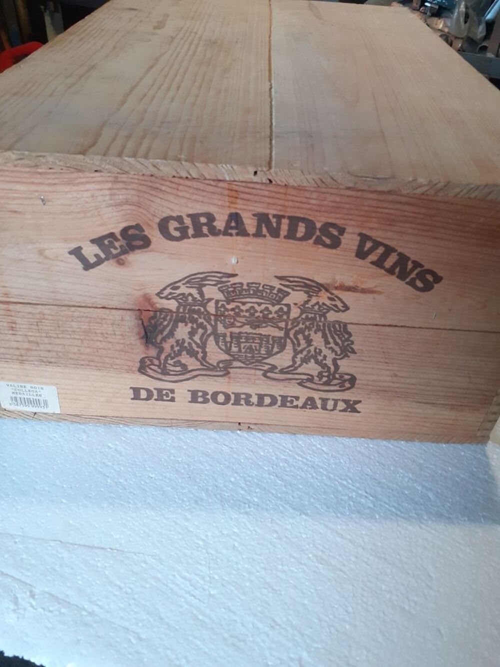 VALISETTE EN BOIS 50cm x 30cm x H 18cm LES GRANDS VINS Bricolage
