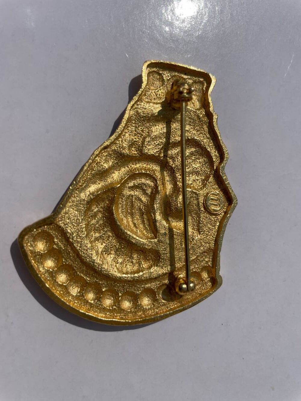 Broche dor&eacute;e MUSEE NATIONAUX phoenix Bijoux et montres