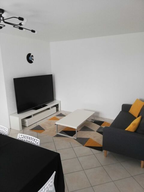   Dans r�sidence s�curis�e F3 moderne, climatis� avec balcon et garage �lectrique Appartement - 5 pi�ce(s) - 70 m�