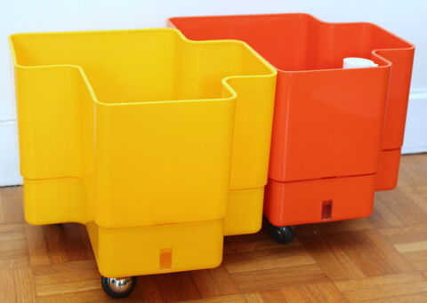 Jardinières puzzle VASTILL orange et jaune, design 70 400 Issy-les-Moulineaux (92)