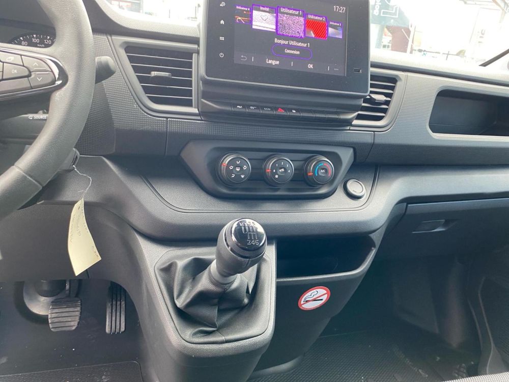 Trafic TRAFIC FG BLUE DCI 130 L1H1 3T GSR2 ADVANCE 2025 occasion 42120 Le Coteau