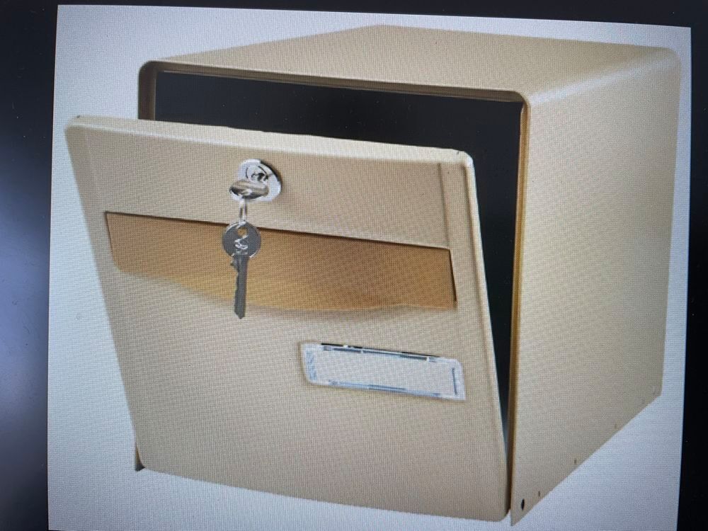 Boite &agrave; lettre homologu&eacute;e. Bricolage