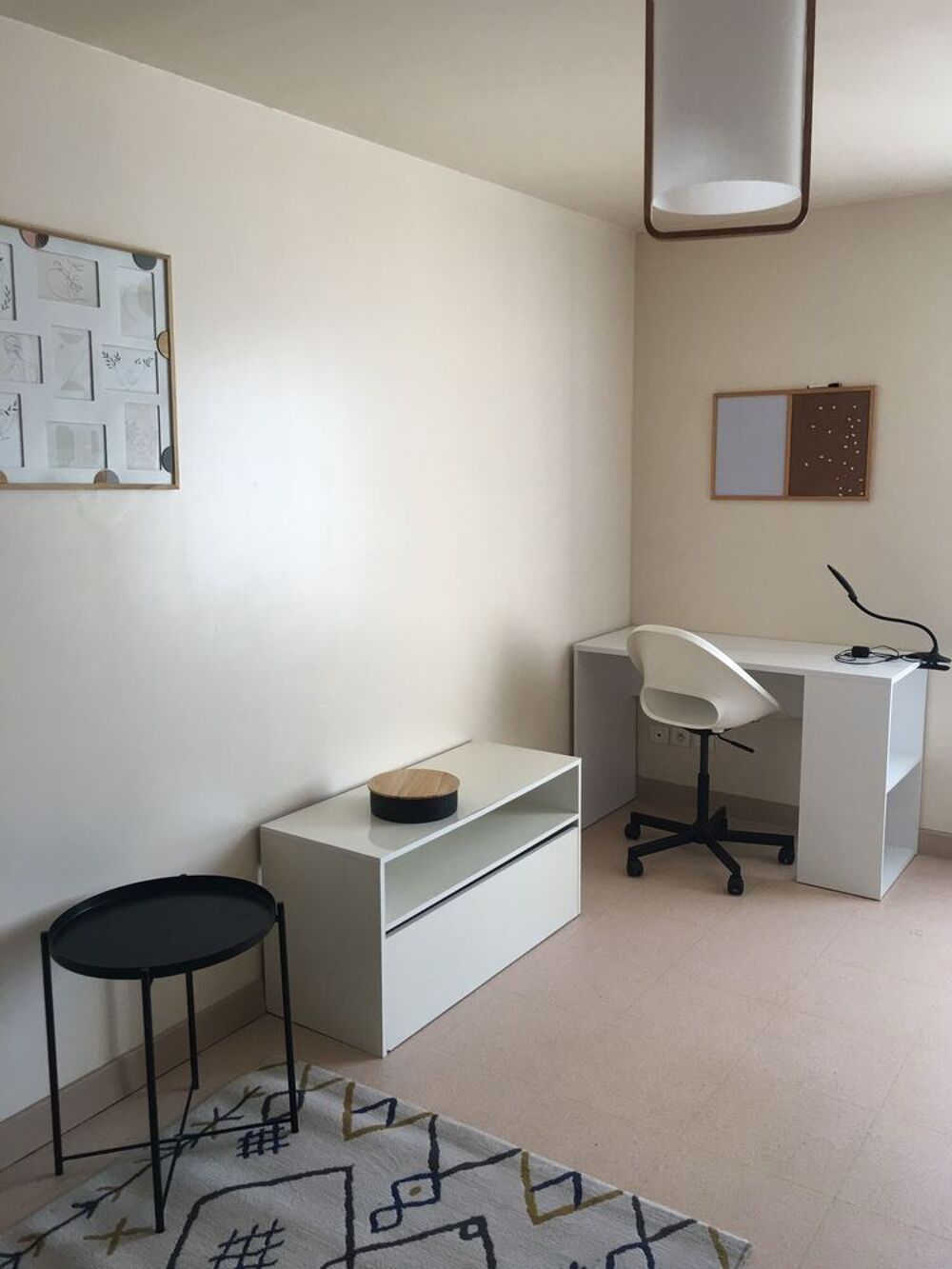 Location Appartement un studio meublé Bourges