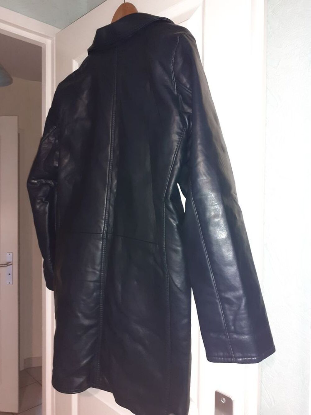 Manteau/veste en cuir souple noir Femme Vêtements