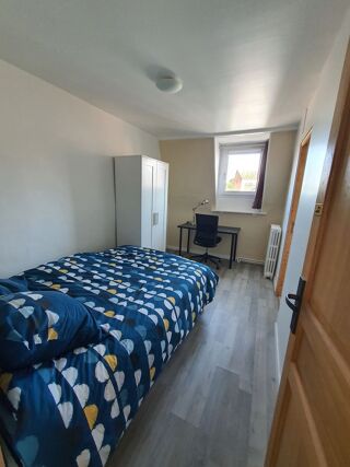  Maison à louer 8 pièces 175 m²