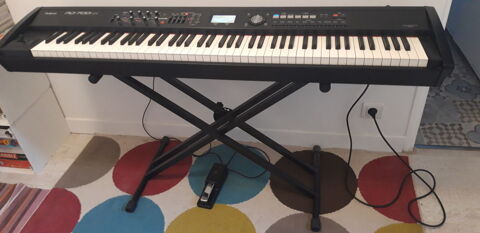 Clavier/piano num�rique,  de sc�ne,  Roland RD 700NX 950 Nice (06)