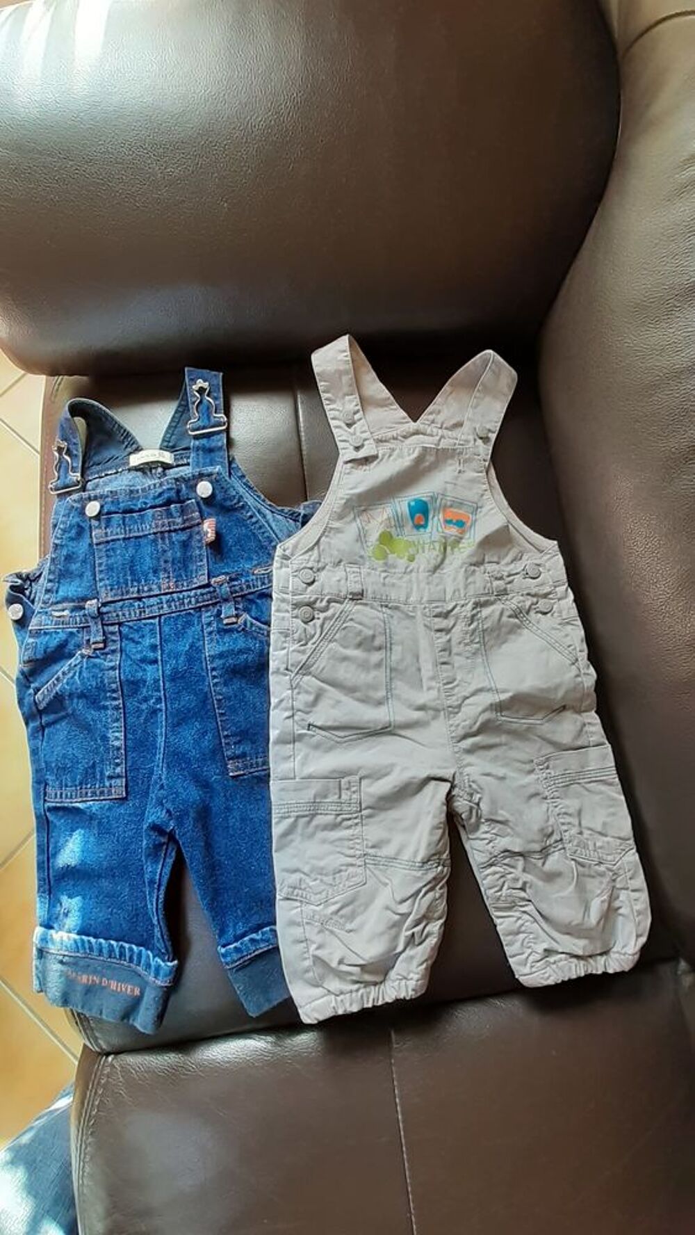 Lot de 2 salopettes gar&ccedil;on 6 mois Vtements enfants