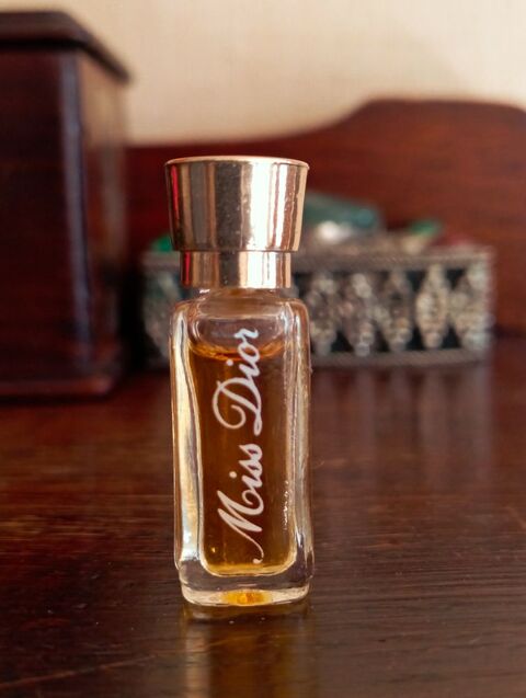 Miniature de parfum Miss Dior 1,5ml de Dior 10 Digne-les-Bains (04)