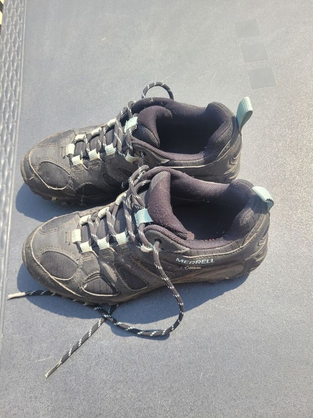 chaussure de randonn&eacute;e MERVELL Taille 38 Sports