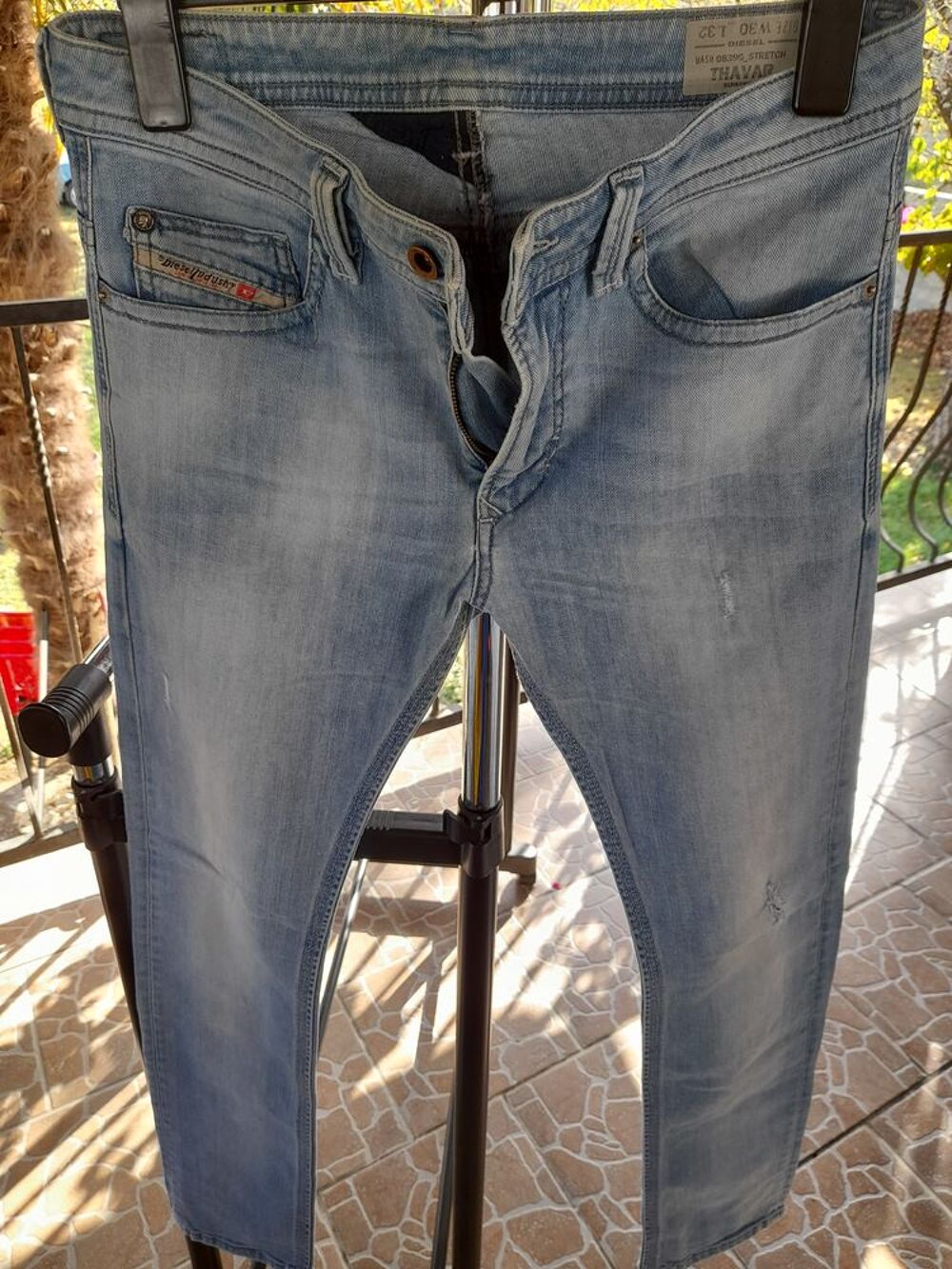 Blue jean d&eacute;lav&eacute; Diesel stretch T30 Vêtements
