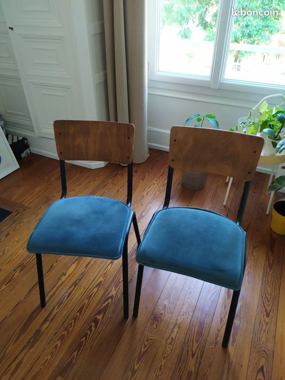 Lot de deux chaises bois et assise velours Meubles